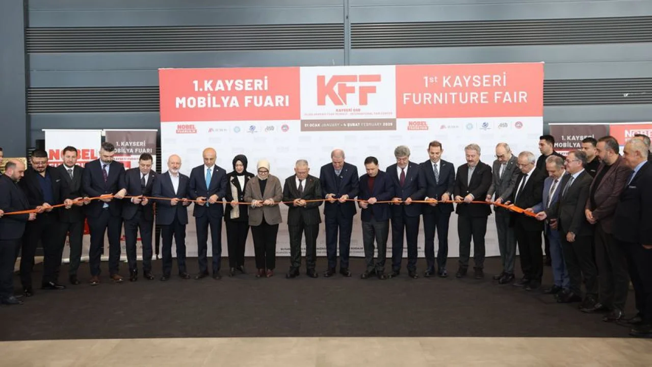 Kayseri Mobilya Fuarı’nda Ticaret Hareketliliği Sürüyor