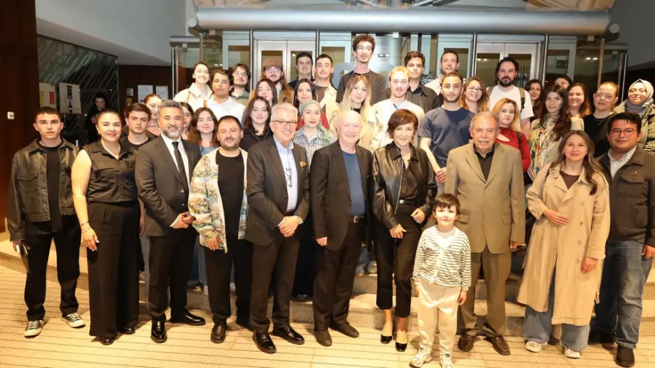 Mobilya Sektöründe Tasarım Atağı: Ezber Bozan Süreç İzmir’den Başladı