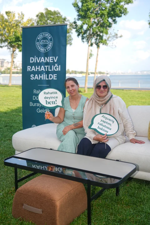 Divanev Ev Rahatlığını İstanbul Sokaklarına Taşıdı