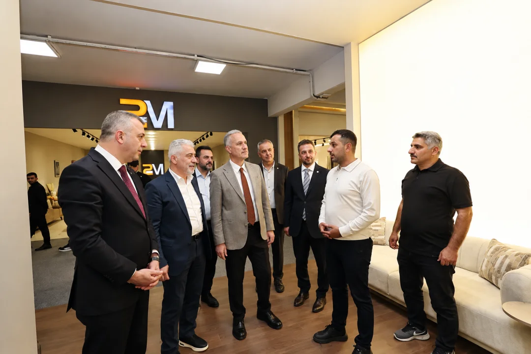 MODEF EXPO 2026'ya Başkanlardan Ziyaret: İnegöl Mobilya Sektörüne Destek